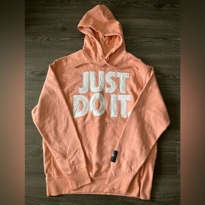 NWOT Men’s Nike Hoodie Size M